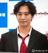 渡部秀、13歳下の齋藤璃佑に“おじさんイジり”反撃「最近足向けて寝てる」