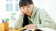 成績急降下は「伸びてる」証拠？学力向上のサインと塾選びの難しさ