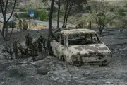 スペイン南部の山火事沈静化、避難指示解除へ 死者13人に