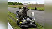 釧路空港にオオカミ型ロボ「モンスターウルフ」導入、小動物侵入6割減