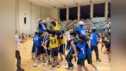 横須賀学院、暑さ対策で屋内アリーナ開催の中学体育祭 青組優勝