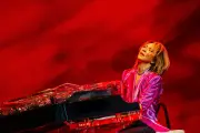YOSHIKIのロス公演にKORNジョナサン・デイヴィスがゲスト出演決定