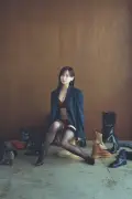 影山優佳、初エッセイ集『影まで愛して』袋とじカット公開 大人ランジェリー姿