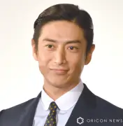 伊勢谷友介、こだわりの自宅公開「まるで美術館」玄関にディズニーランドの技術