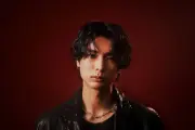 安達祐人、2ndシングル「Driving」7月29日リリース 大人の恋愛描くナイトソング