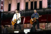 ゆず、横浜アリーナ公演87回で自身記録更新 弾き語りツアー完走