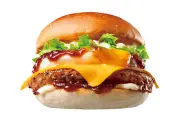 ゼッテリア「ハワイアンフェア」今年も開催、ロコモコチーズバーガーなど新商品4品を期間限定販売