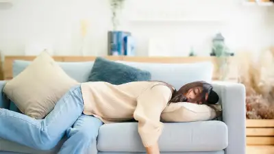 帰宅後ソファ直行より疲れが取れる…専門家が勧める5分の慣らし運転