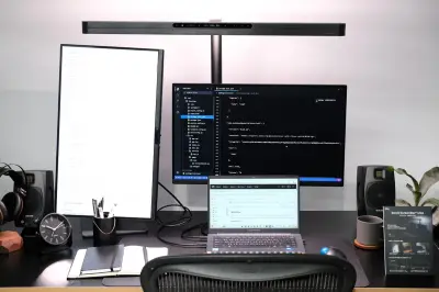 ベンキュー、デュアルモニター向け「ScreenBar Max」とiMac向け「iScreenBar」を発表