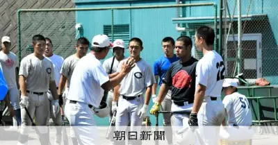 智弁和歌山、170キロ超マシンで打撃練習　横浜・織田は軽めの調整