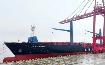 「氷上のシルクロード」中国商船が北極海経由で欧州へ、紅海回避も環境団体は警鐘