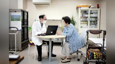 被爆者の最期支える嘱託医の体験　人生満足度「10点」の男性との出会い