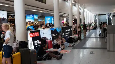 エトナ山噴火でカターニア空港混乱、630便が着陸先変更