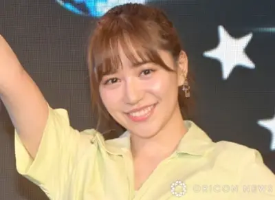 元AKB48・河西智美、夫で新体操講師の小山圭太&4歳長女との家族3ショット公開 サンリオピューロランド満喫