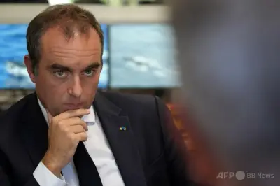 仏首相の開発援助条件発言にコモロ猛反発「耐えがたいほど傲慢」