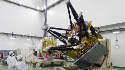 火星衛星探査機MMXを初公開、今秋にもH3で打ち上げへ