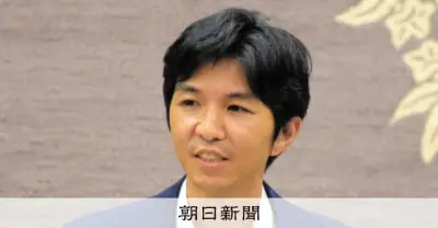 金色ネームプレートなど混乱の鎌倉市議会、新議長に市長支持の日向慎吾氏