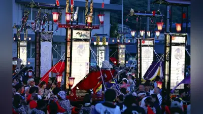 能登各地でキリコ祭り復興本格化、地震前同規模の20基が巡行
