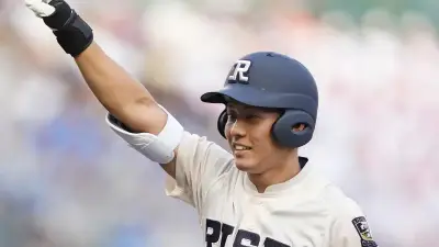 履正社・小杉、九回の好機で2点適時打「努力が報われた」