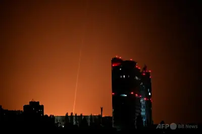 ウクライナ首都キーウへの夜間攻撃で死者12人、モスクワ州には無人機250機