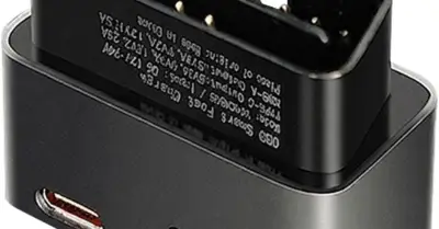 OBDポートに挿すだけでUSB電源を増設できるアダプター「OBD-USB01」発売