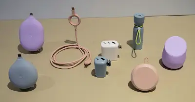 「くにゃっ」と鳴るケーブルケースや畳める充電器も オウルテックの新ブランドsoftに注目