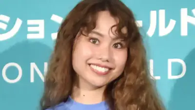 peco、生放送の衣装への思い語る 「りゅうちぇるきっかけで出会えた」スタイリストらに感謝