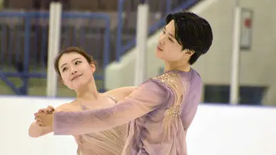 紀平梨花組、アイスダンス転向後初戦で3位 今季の抱負語る