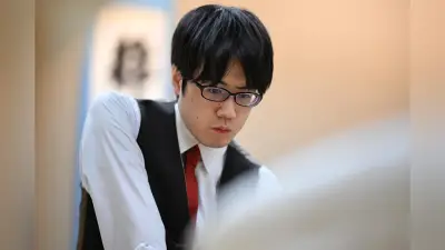 竜王戦挑決第２局、夕休前に局面動く 服部七段が△４五桂