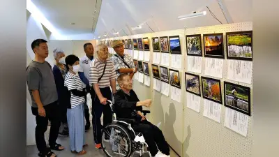 重傷事故越え、ウミガメ研究家が18回目の漢詩写真展