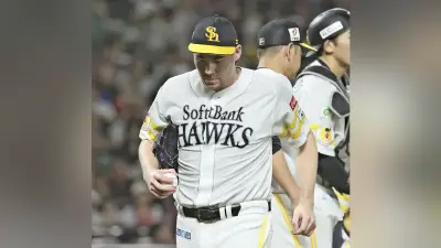 ソフトバンク・スチュワート、右膝痛め2回途中降板 小久保監督「それ以前の問題」