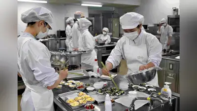 奈良特産豚「大和ポーク」の新メニュー 学生が4品考案 グランプリは「味噌がらめ定食」に 香芝SAで期間限定提供