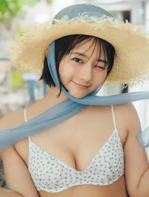 すみぽん初写真集『offcourt』表紙解禁 沖縄で撮影のビキニ姿