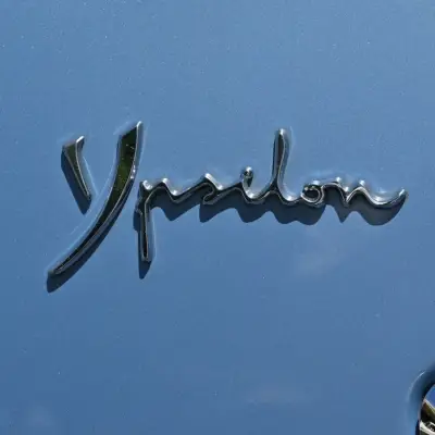 トヨタ クラウン 新型 発売 2023年 15代目 セダン クロスオーバー 価格
