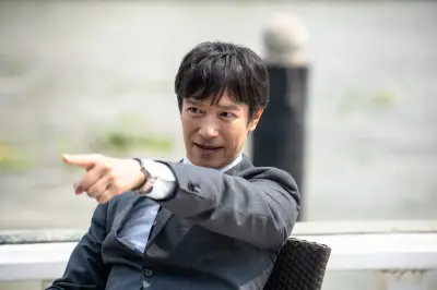 『VIVANT』第12話で東条の部屋に“異変” ウルトラマンからタイガーマスクに模様替えでSNS考察広がる