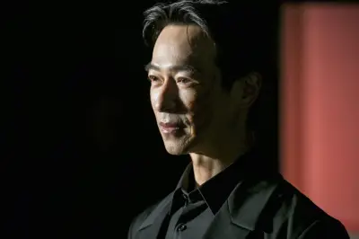 『VIVANT』堺雅人、異例の一人三役 新キャラ・リュウ ミンシュエン登場