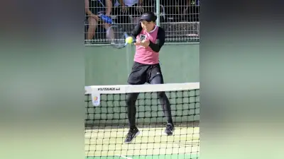 テニス女子団体、野田学園が2連覇 全員の団結力で頂点