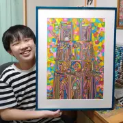 12歳で定規アート確立、ノートルダム大聖堂の絵がパリへ「言葉の壁ない」