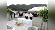 佐用豪雨災害17年、献花式で犠牲者悼む 遺族「二度と起きてほしくない」
