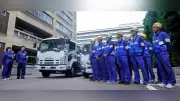 熊本地震被災地への支援、愛知県内で着々と 名古屋市上下水道局が給水車で職員１１人派遣、ＮＰＯは募金活動