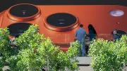メモリー高騰でアップル粗利率3ポイント低下、100年に一度の大洪水とCEO