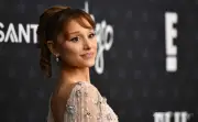 アリアナ・グランデ、活動休止へ　英ロンドンのミュージカル「サンデー・イン・ザ・パーク・ウィズ・ジョージ」出演辞退