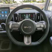 BYDラッコ300Plus vs 300Premium：9.9万円差の価値は？徹底比較