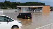 千葉市、豪雨で立ち往生した車両の撤去完了　一時2500台、県内ではなお120台