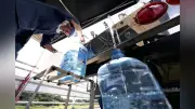 千葉豪雨5日、断水続く約50世帯 給水車で水くみ 暑さに耐える生活