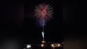 夏の風物詩、今年も茅ヶ崎の夜の海に咲く華やかな2000発 恒例花火大会52回目、サザンビーチちがさきで開催