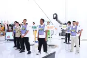 『千原ジュニアの座王』今夜放送、国際色豊かな芸人10名集結