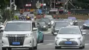 中国7月新車販売23.6%減、EV税優遇縮小で低迷も輸出は拡大