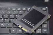 ChromeとEdge、端末内AIモデル用に最大20GBの空き容量要件