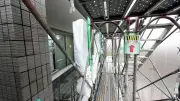 マンション大規模修繕に大逆風、資材高騰と談合問題で工事遅延
